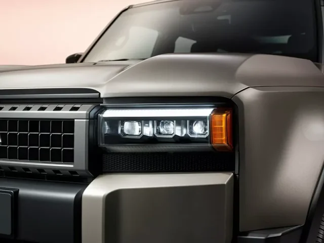 Đèn xe Toyota Prado 2025